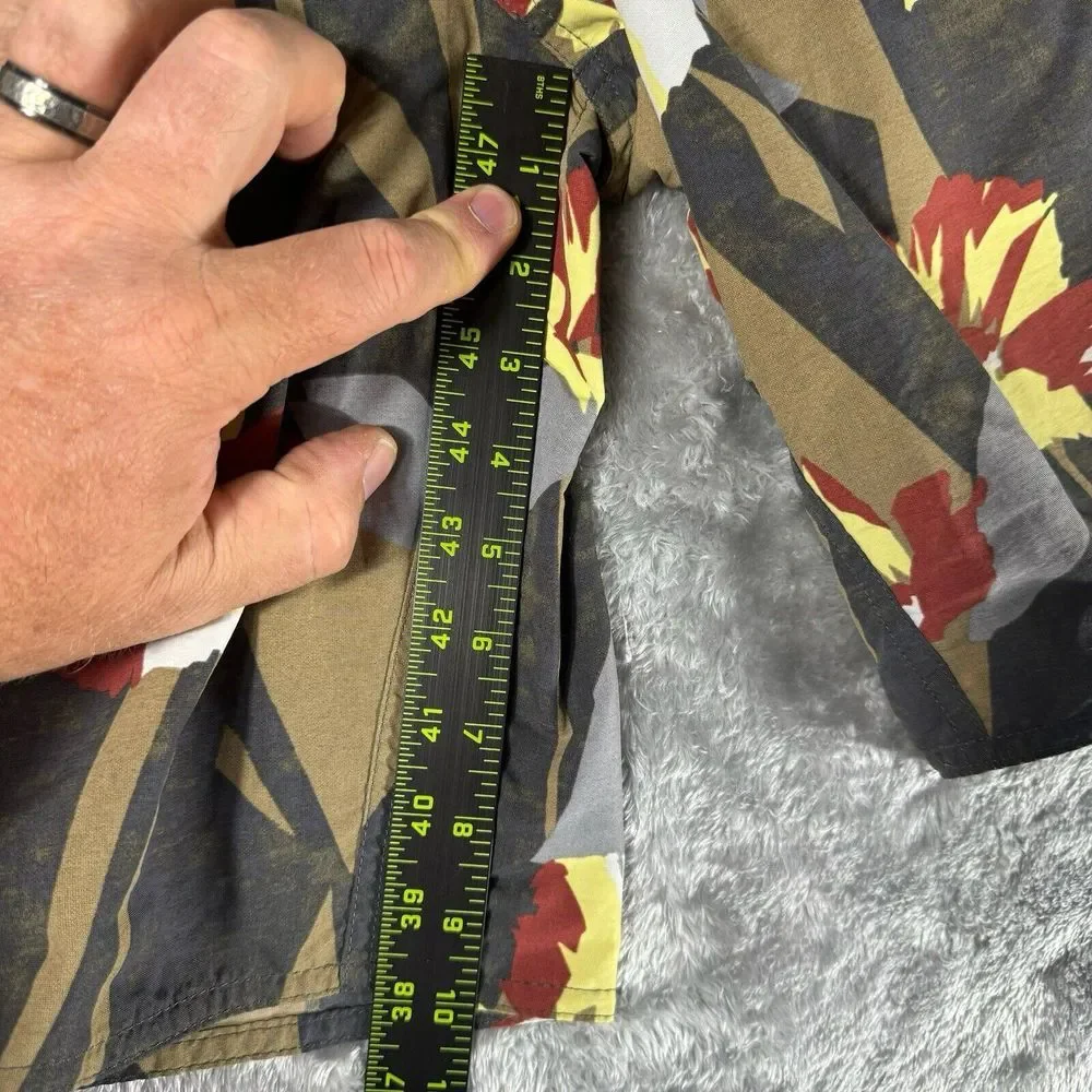 PATAGONIA Wavefarer‎ Shorts Men's 32 Floral Drawstring Board Swim
